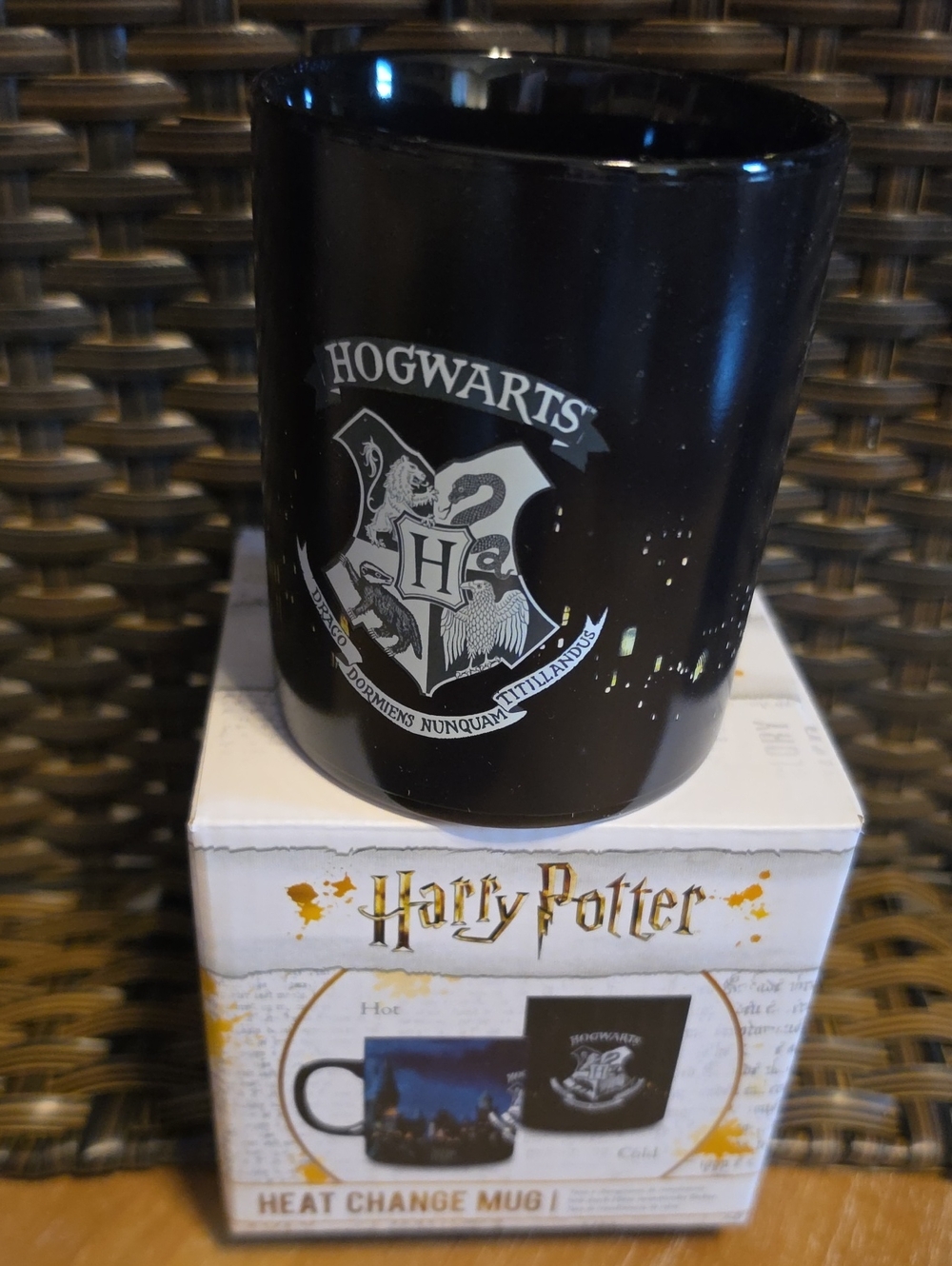 Harry Potter Hogwarts Heat Change Mug - Black New In The Box